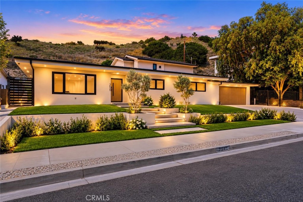 3029 Trudi — image 1