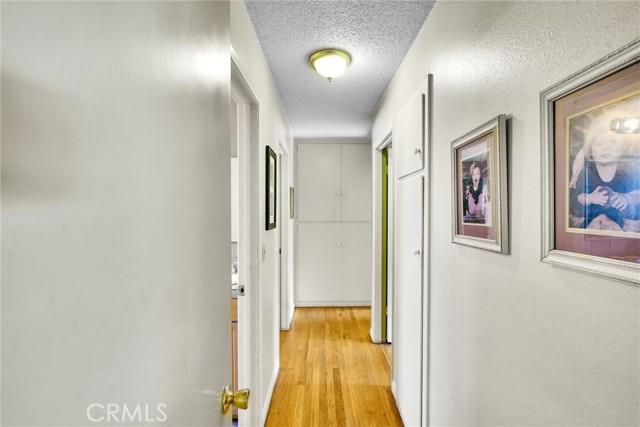 6650 Sale Avenue, West Hills CA: https://media.crmls.org/medias/e83e3cc6-8d1d-4bd8-abc6-78647ba08dd5.jpg