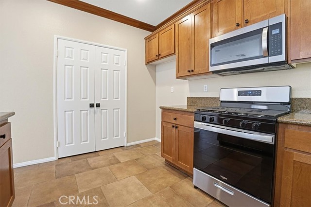 Detail Gallery Image 6 of 51 For 11090 Mountain View #53,  Rancho Cucamonga,  CA 91730 - 4 Beds | 3 Baths