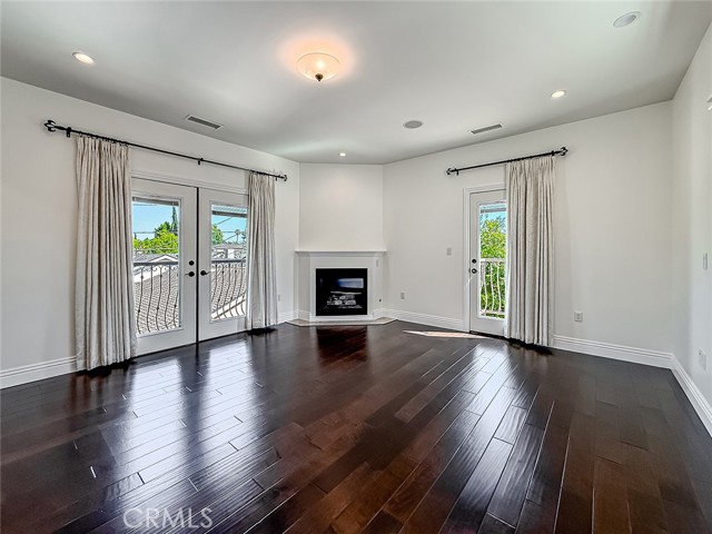 Detail Gallery Image 33 of 58 For 5960 Balcom, Encino,  CA 91316 - 4 Beds | 4 Baths