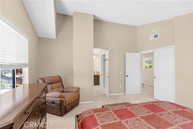 40025 White Leaf Ln., Murrieta CA: https://media.crmls.org/medias/e83f6231-ae7a-42eb-890a-3e6aa3f54656.jpg