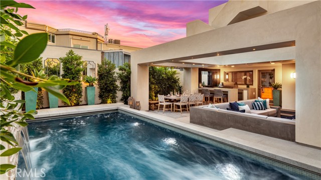 2540 Manhattan Avenue, Hermosa Beach CA: https://media.crmls.org/medias/e840c1b3-77a0-4888-9525-b4d540c05858.jpg