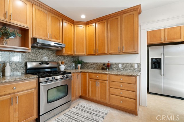 Detail Gallery Image 13 of 29 For 538 Palisades Ave, Santa Monica,  CA 90402 - 4 Beds | 3 Baths