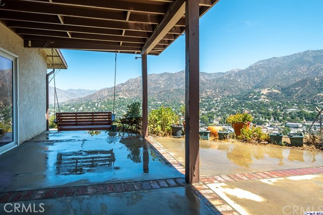 4 Bed Home for Sale in Tujunga, California