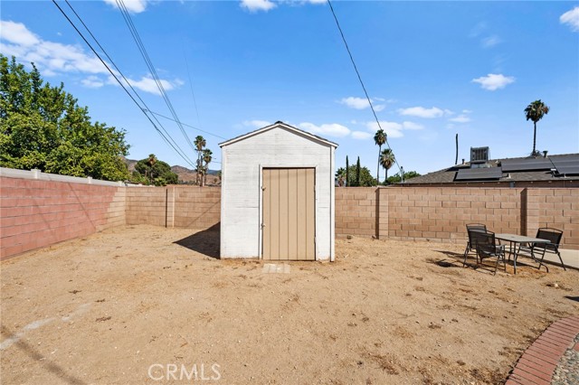 Detail Gallery Image 11 of 14 For 3274 Alameda Ct, San Bernardino,  CA 92404 - 3 Beds | 1/1 Baths