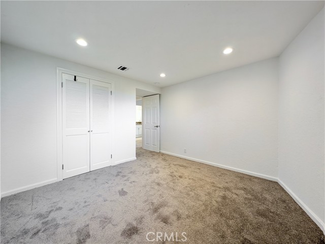 Detail Gallery Image 21 of 28 For 5288 Medina Rd, Woodland Hills,  CA 91364 - 3 Beds | 2/1 Baths