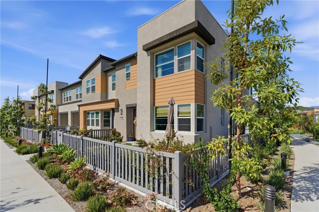 Detail Gallery Image 31 of 49 For 116 Sunstone Place, Rancho Mission Viejo,  CA 92694 - 3 Beds | 2/1 Baths