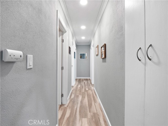 896 Moffatt Circle, Simi Valley CA: https://media.crmls.org/medias/e844666b-b725-43ef-ac6a-fb5086afc0dd.jpg