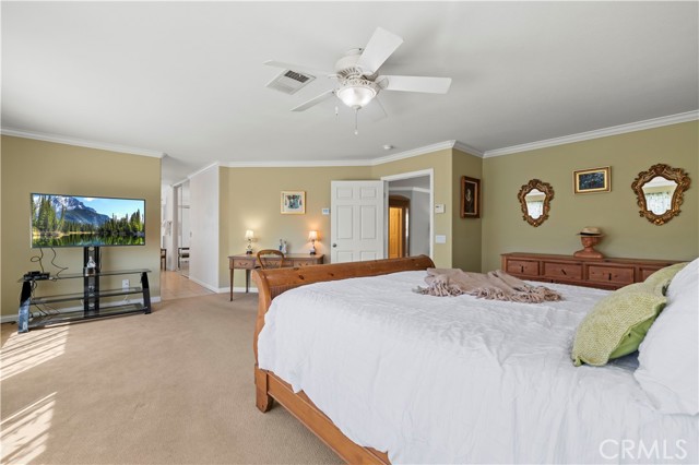Detail Gallery Image 20 of 38 For 21240 Lone Star Way, Saugus,  CA 91390 - 4 Beds | 3 Baths