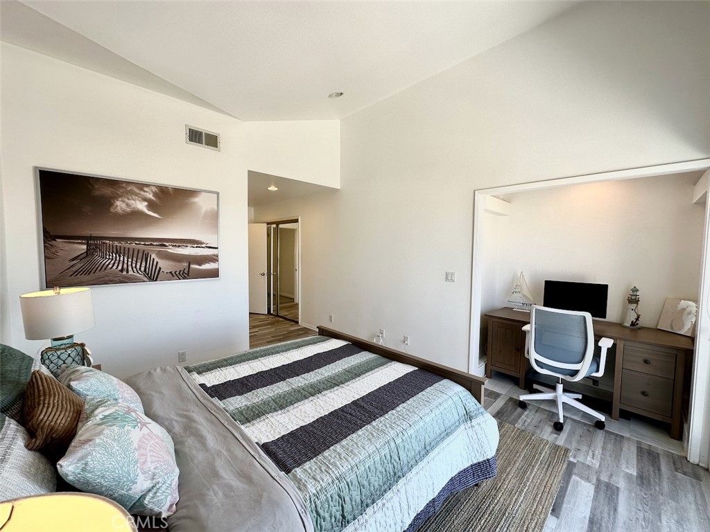 E844d579 B57f 4a20 9c98 Cb847242a3af