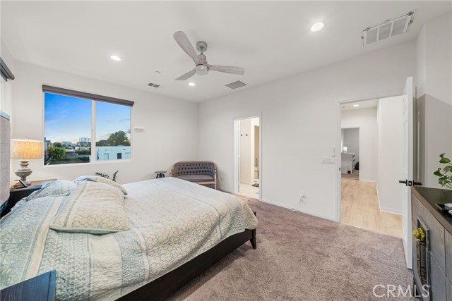 Detail Gallery Image 21 of 34 For 329 N Standard, Santa Ana,  CA 92701 - 4 Beds | 3/1 Baths
