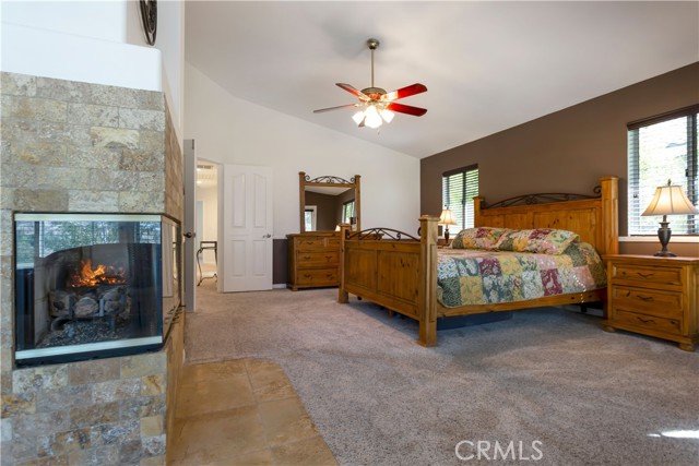 Detail Gallery Image 20 of 38 For 29347 Canyon Rim Pl, Canyon Country,  CA 91387 - 6 Beds | 3 Baths