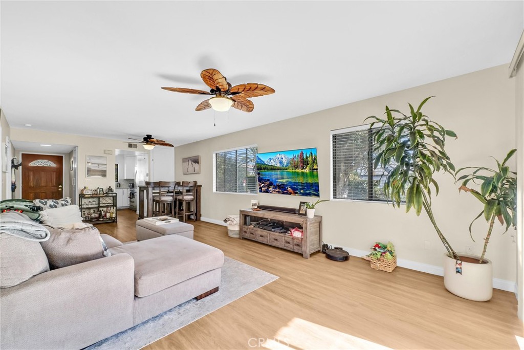 MLS #OC25257932 image #5