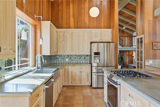 Image 14 of 44 For 1251 Mesa Oaks