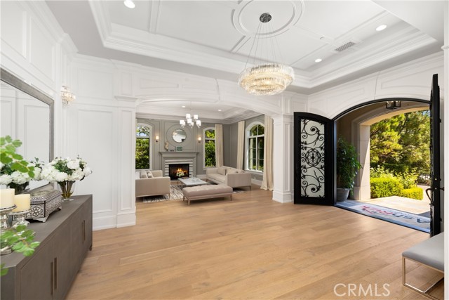 Detail Gallery Image 13 of 75 For 935 W Foothill Bld, Arcadia,  CA 91006 - 6 Beds | 8 Baths