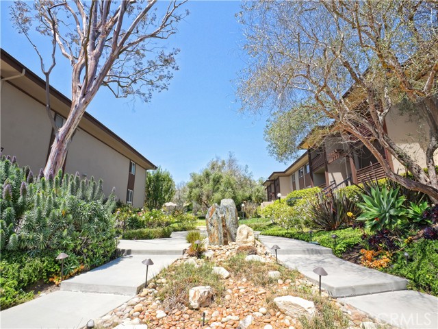 5921 Armaga Spring, Rancho Palos Verdes, California 90275, 3 Bedrooms Bedrooms, 0 ,1 BathroomBathrooms,Residential,For Sale,Armaga Spring,0,PV26107528