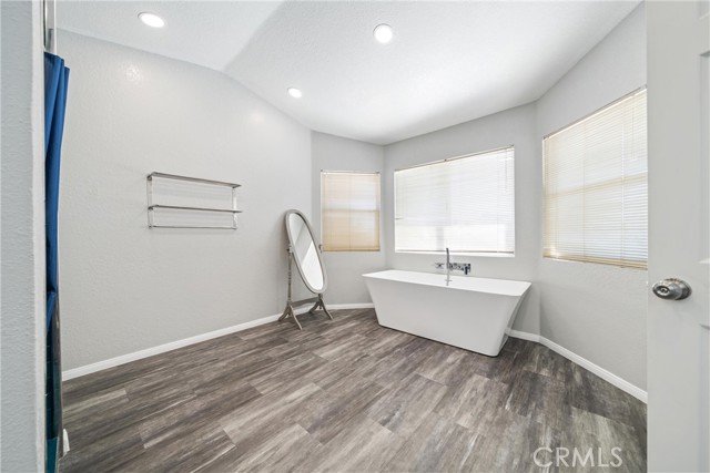 Detail Gallery Image 25 of 38 For 512 E Avenue J10, Lancaster,  CA 93535 - 4 Beds | 2/1 Baths