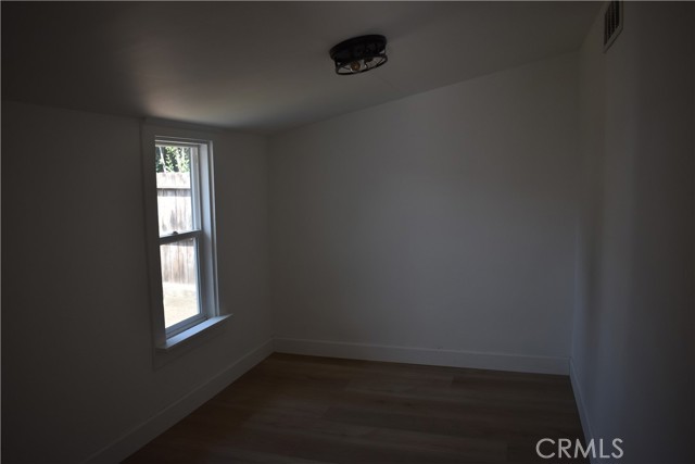 231 W Railway Street, San Dimas CA: https://media.crmls.org/medias/e8489643-6082-48fd-be04-3d58ee8adac9.jpg