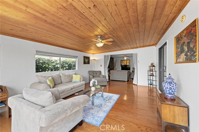 14358 1/2 Jeanette Lane, Baldwin Park CA: https://media.crmls.org/medias/e848b1d7-2e6b-4c49-8fe2-cd02551103a8.jpg