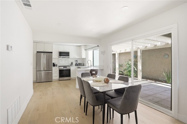 Detail Gallery Image 7 of 25 For 1635 Carmel Circle West, Upland,  CA 91784 - 2 Beds | 2 Baths