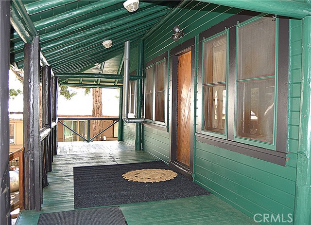 Detail Gallery Image 4 of 33 For 26156 Long Barn Rd, Long Barn,  CA 95335 - 5 Beds | 1/1 Baths