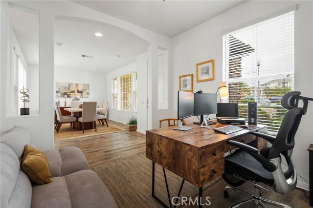 Detail Gallery Image 11 of 38 For 27563 Weeping Willow Dr, Valencia,  CA 91354 - 4 Beds | 2/1 Baths