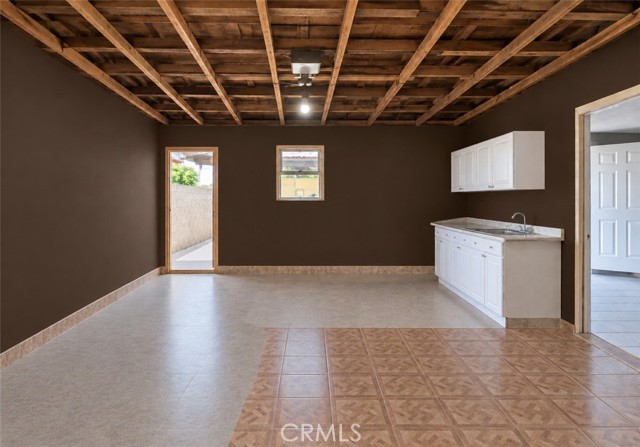 6626 Riverton Avenue photo 29