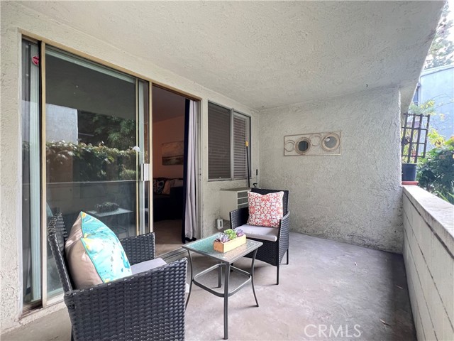 Detail Gallery Image 12 of 44 For 4900 Overland Avenue #125,  Culver City,  CA 90230 - 2 Beds | 2 Baths