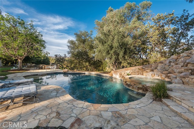 5 Bed Home for Sale in Hidden Hills, California