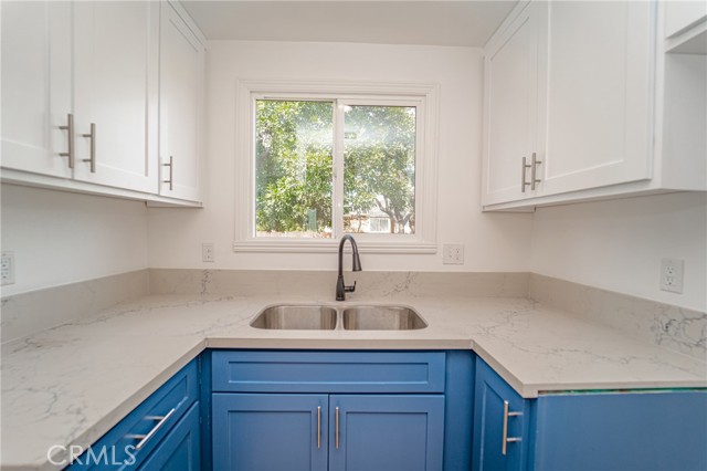 Detail Gallery Image 8 of 22 For 1101 E 115th, Los Angeles,  CA 90059 - 3 Beds | 1 Baths