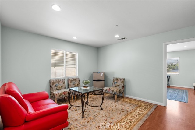 Detail Gallery Image 18 of 48 For 15721 Cobalt St #118,  Sylmar,  CA 91342 - 3 Beds | 3 Baths