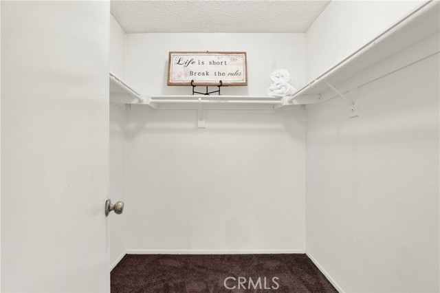 18417 Mount Kristina Street, Fountain Valley CA: https://media.crmls.org/medias/e84df9da-5b1e-4896-8d01-818f2281733c.jpg