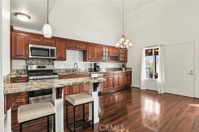 Detail Gallery Image 6 of 26 For 12330 Osborne St #86,  Pacoima,  CA 91331 - 1 Beds | 1 Baths
