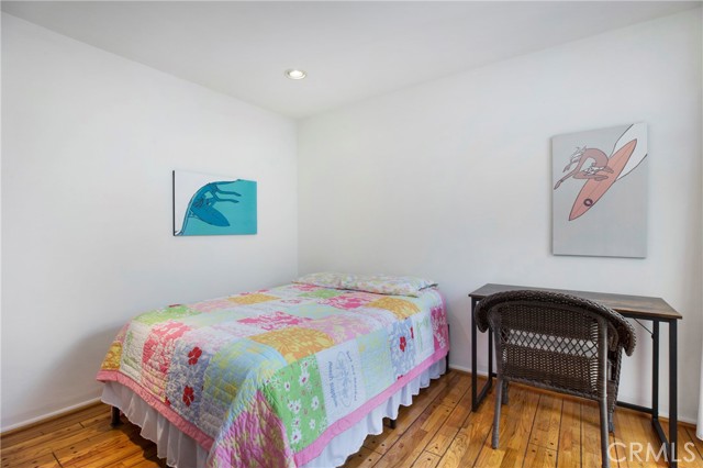 3rd ground floor bedroom