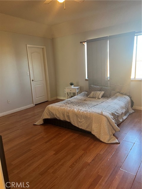 Detail Gallery Image 5 of 17 For 8873 Holly, California City,  CA 93505 - 3 Beds | 2 Baths