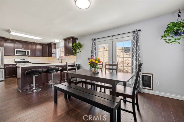 30045 Marvin Avenue, Castaic CA: https://media.crmls.org/medias/e84ef70c-b901-49eb-b791-aee44467254e.jpg