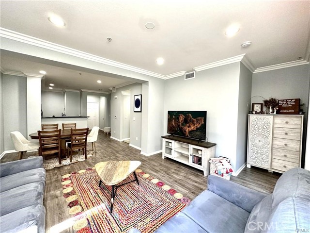 1801 E Katella Avenue, Anaheim CA: https://media.crmls.org/medias/e84f75f9-d6a8-473c-b95a-44448e117601.jpg