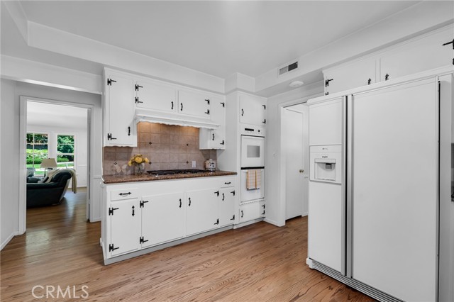 Detail Gallery Image 18 of 50 For 19439 Mayall St, Northridge,  CA 91324 - 4 Beds | 4 Baths