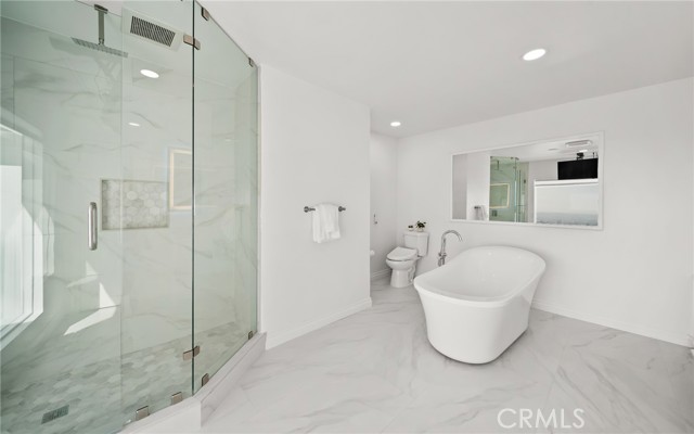 Detail Gallery Image 95 of 200 For 7930 Vulcan Dr, Los Angeles,  CA 90046 - 7 Beds | 8/1 Baths