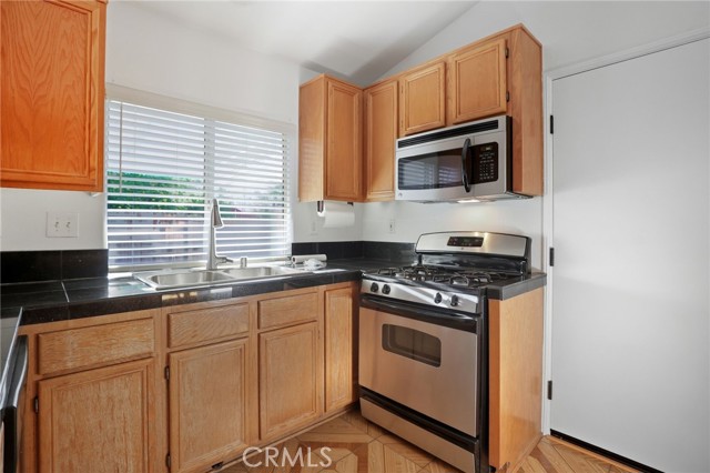 Detail Gallery Image 14 of 43 For 1580 Trinette, Beaumont,  CA 92223 - 3 Beds | 2 Baths