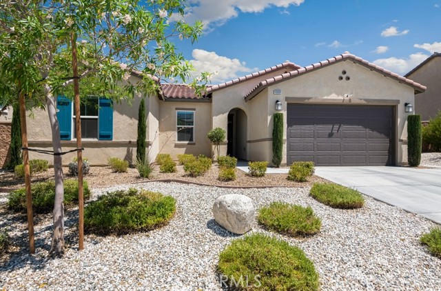 Detail Gallery Image 1 of 1 For 15931 Shawnee Ln, Victorville,  CA 92394 - 4 Beds | 2 Baths