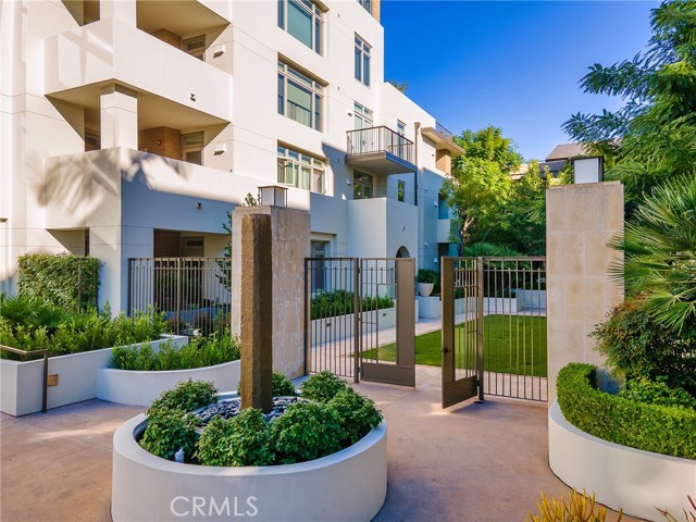 Detail Gallery Image 52 of 55 For 920 Granite Dr #213,  Pasadena,  CA 91101 - 2 Beds | 2/1 Baths