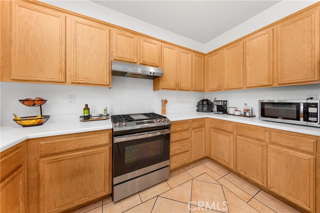 Detail Gallery Image 14 of 47 For 203 Prado Dr, Hemet,  CA 92545 - 4 Beds | 2/1 Baths