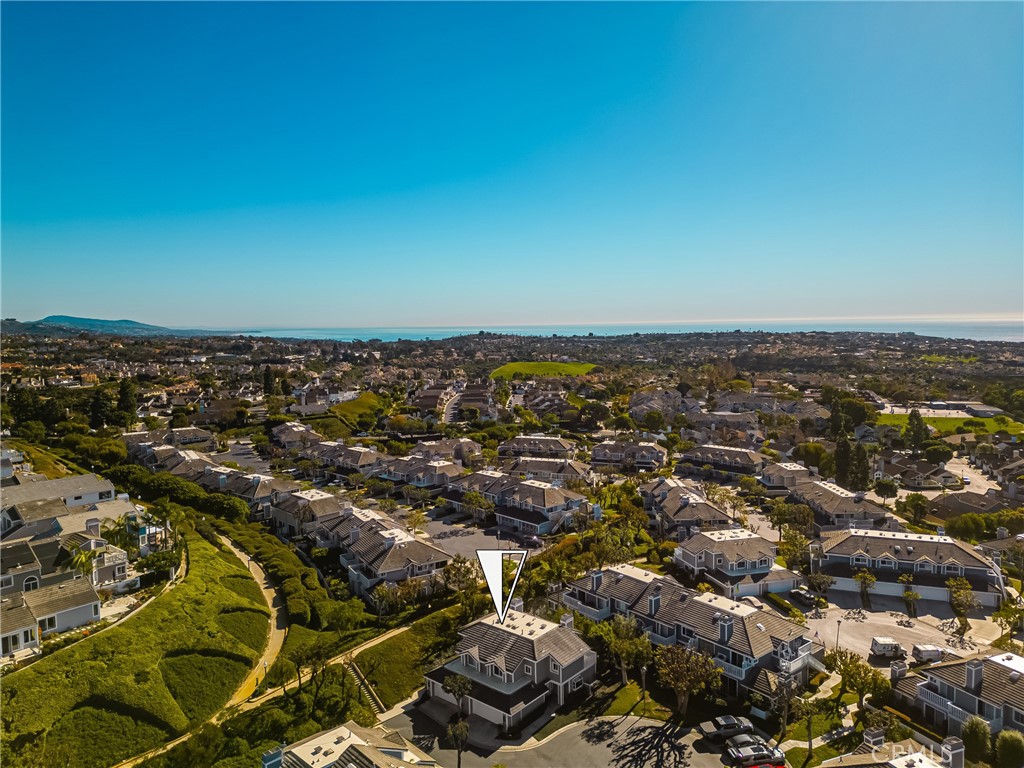 https://media.crmls.org/medias/e8540418-bdab-424b-87b9-d0aeafc22cb4.jpg?preset=X-Large