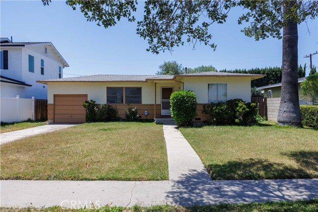 Detail Gallery Image 1 of 15 For 2122 Magnolia Ave, Santa Ana,  CA 92707 - 3 Beds | 1 Baths