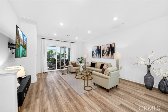 Detail Gallery Image 9 of 60 For 132 Abacus, Irvine,  CA 92618 - 3 Beds | 3/1 Baths