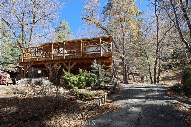 Detail Gallery Image 2 of 25 For 967 Knickerbocker Rd, Big Bear Lake,  CA 92315 - 1 Beds | 1 Baths