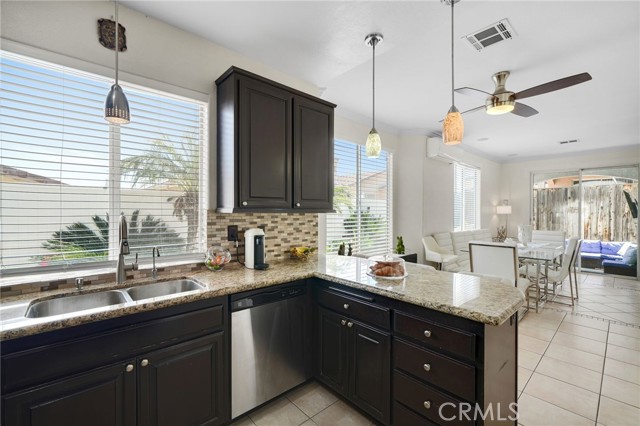 Detail Gallery Image 10 of 41 For 31344 Nichols Ln, Castaic,  CA 91384 - 4 Beds | 2/1 Baths