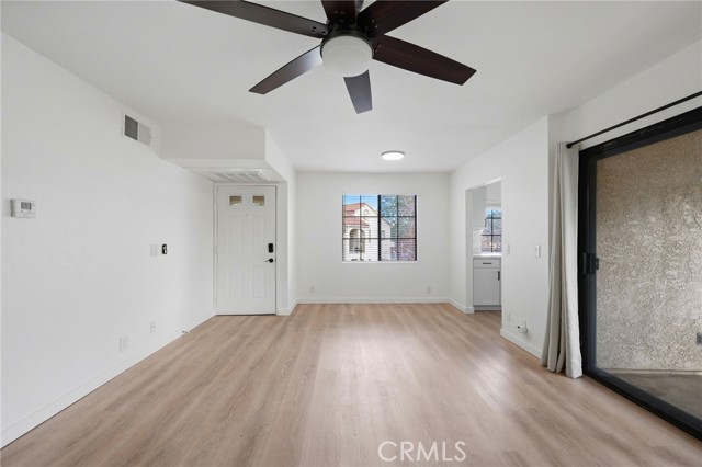 Detail Gallery Image 6 of 38 For 2554 Olive Dr #66,  Palmdale,  CA 93550 - 2 Beds | 2 Baths