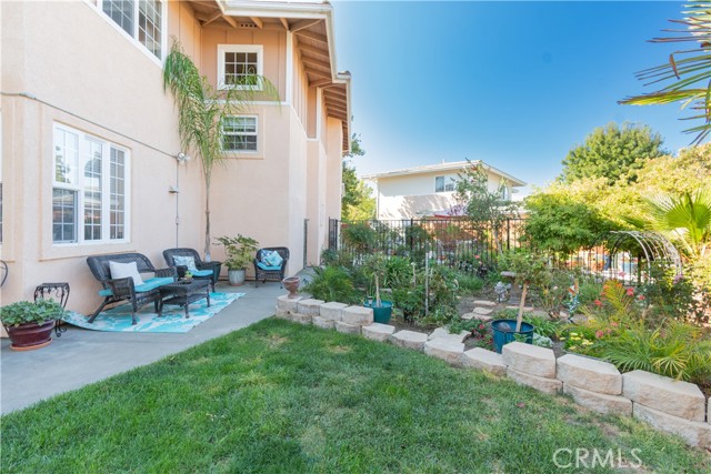 Detail Gallery Image 24 of 28 For 611 Larkfield Pl, Paso Robles,  CA 93446 - 5 Beds | 2/1 Baths